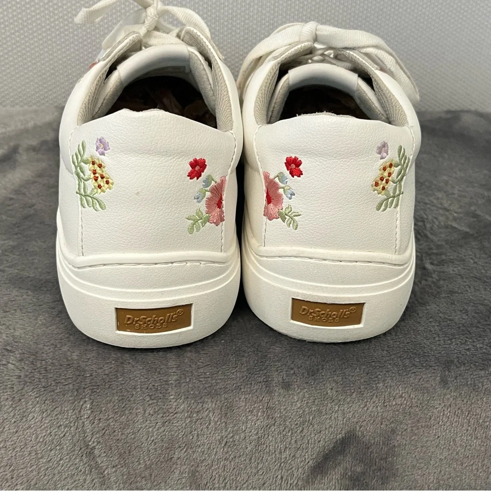 Dr. Scholl's Time Off Floral Embroidered Sneakers. Arch support. White. Sz 11 - Picture 6 of 11